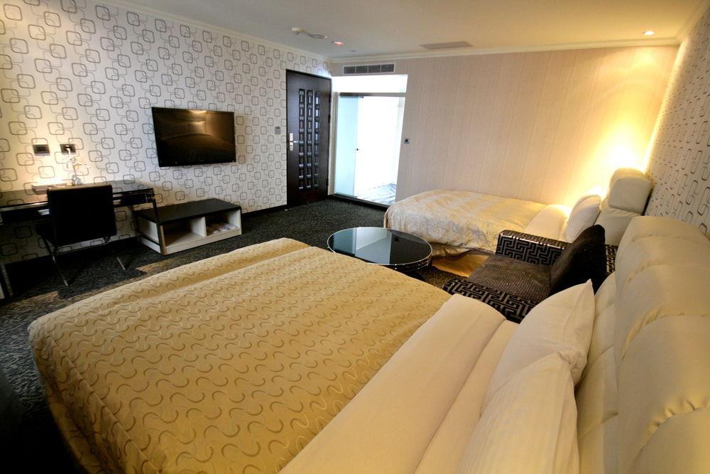 Fairy Tale City Motel เมืองฮวาเหลียน ภายนอก รูปภาพ